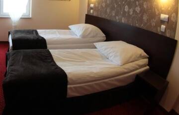 Фото номера Двухместный номер с 1 кроватью или 2 отдельными кроватями Отель Hotel Alta г. Brzozów 9